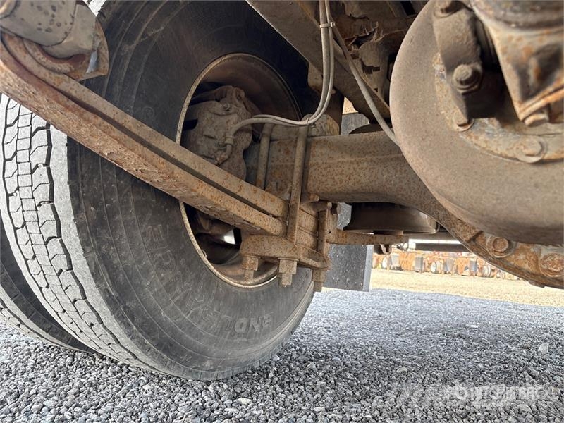 Freightliner M2106 4x2 Van Truck Camiones caja cerrada