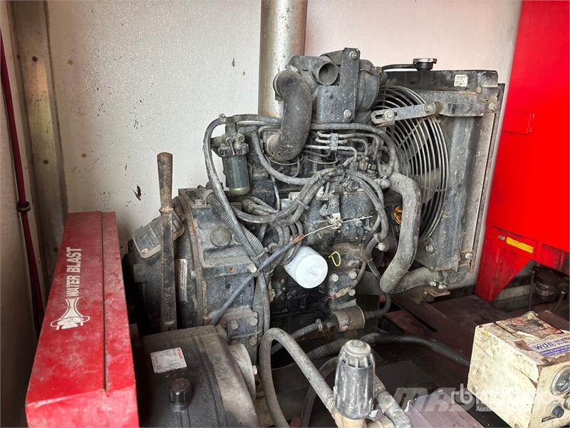 Freightliner M2106 4x2 Steam Truck Ostali kamioni