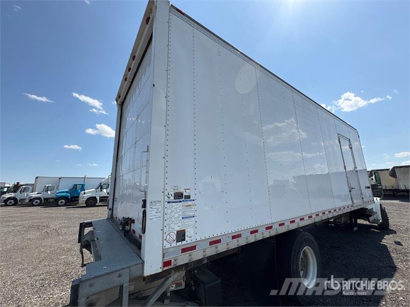 Freightliner M2106 4x2 Van Truck Camiones caja cerrada