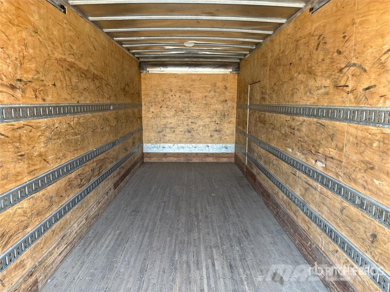 Freightliner M2106 4x2 Van Truck Camiones caja cerrada