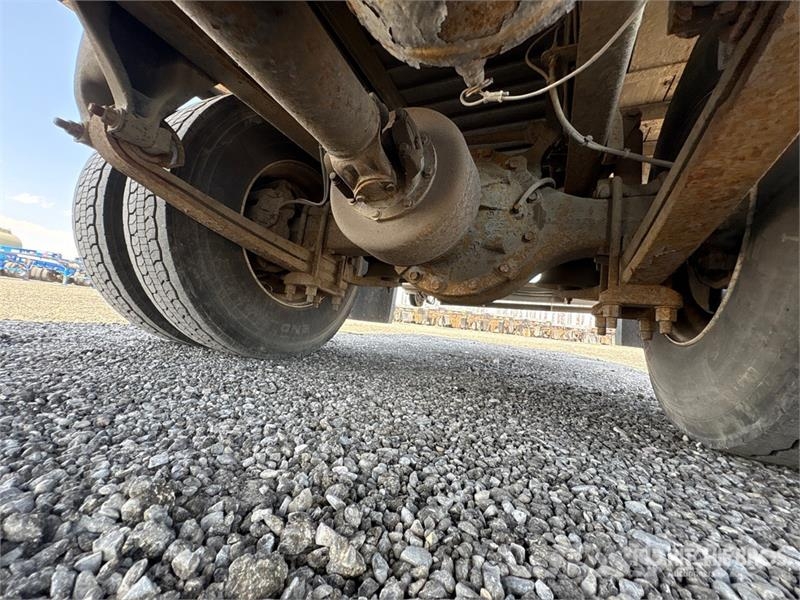 Freightliner M2106 4x2 Van Truck Camiones caja cerrada
