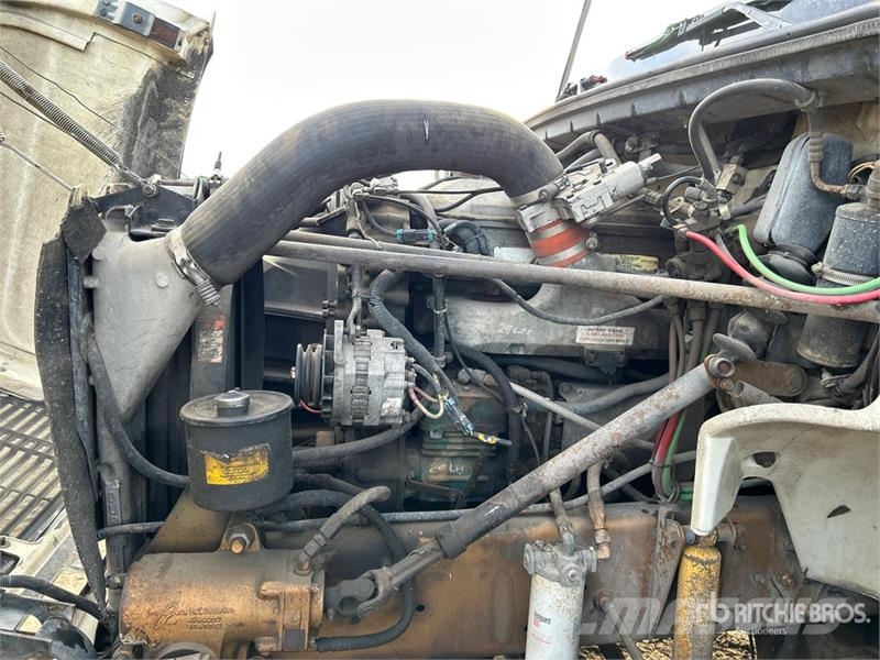 Freightliner on Freightliner 6x4 Vacuum Excavator Truck (Inope Camiones aspiradores/combi