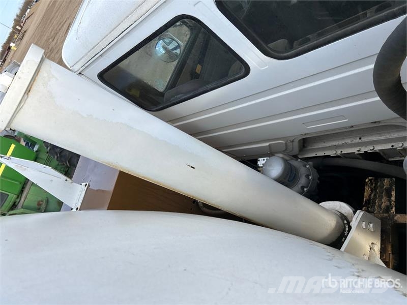 Freightliner on Freightliner 6x4 Vacuum Excavator Truck (Inope Camiones aspiradores/combi