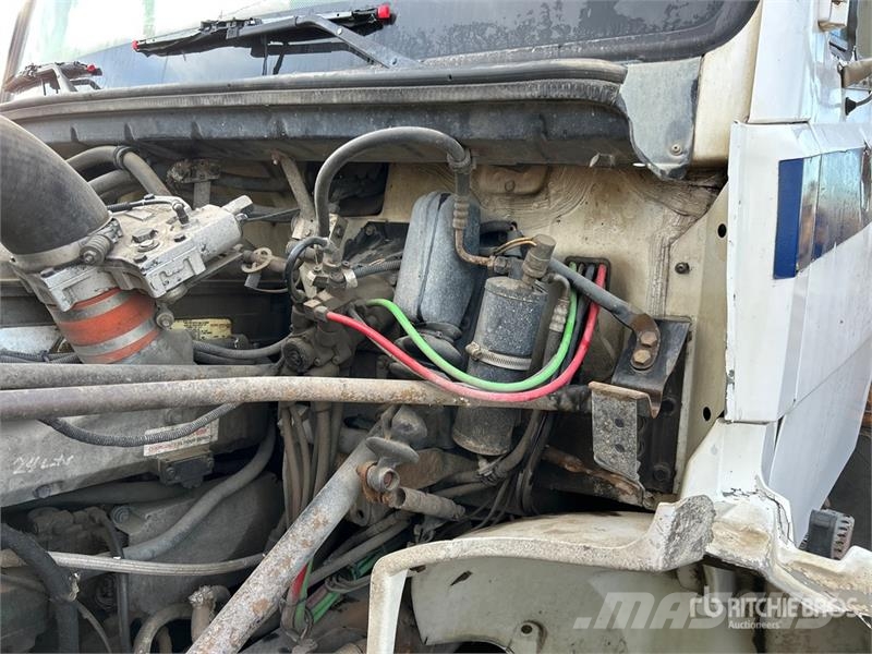 Freightliner on Freightliner 6x4 Vacuum Excavator Truck (Inope Camiones aspiradores/combi