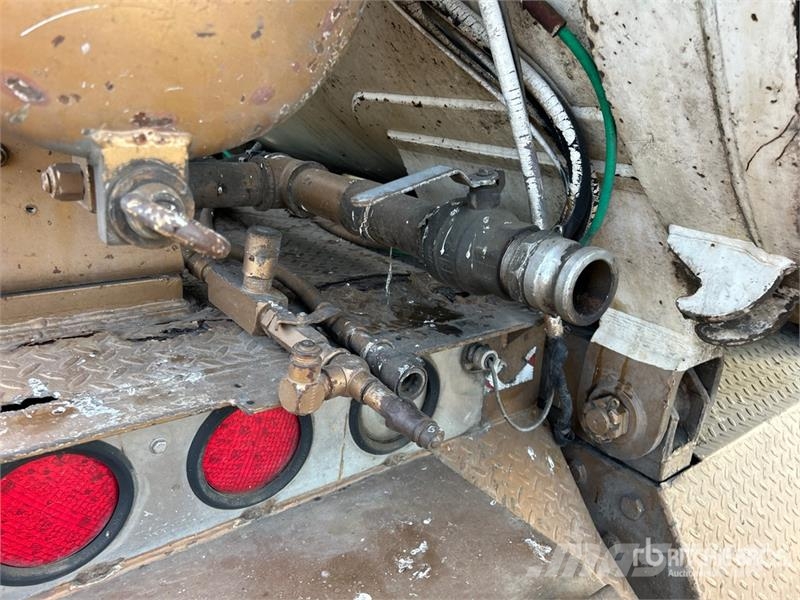 Freightliner on Freightliner 6x4 Vacuum Excavator Truck (Inope Camiones aspiradores/combi