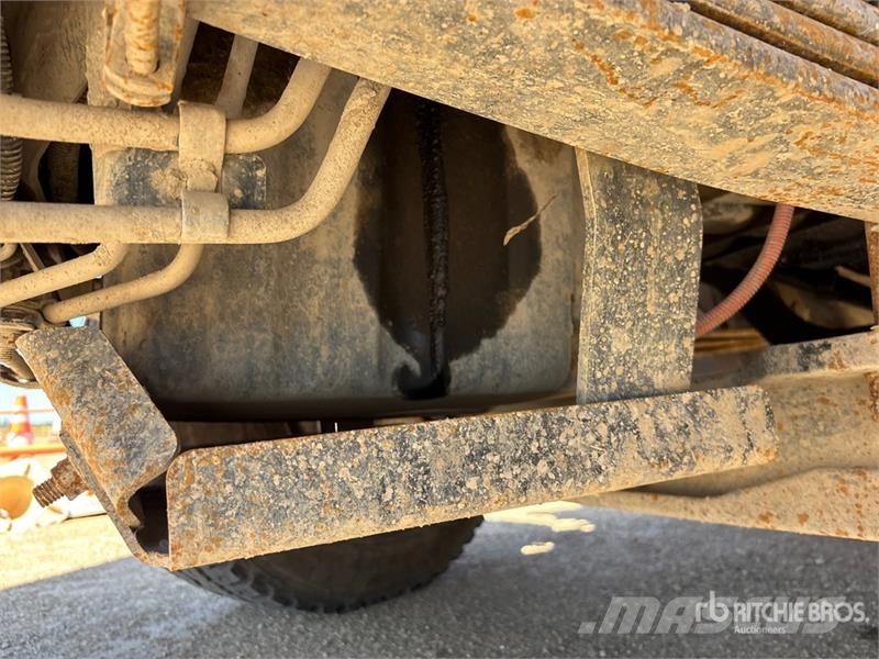 Freightliner on Freightliner Coronado 122 8x6 Vacuum Excavator Αποφρακτικά οχήματα
