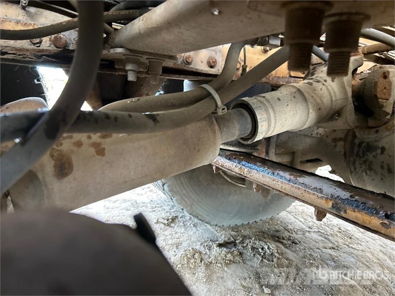 Freightliner on Freightliner 6x4 Vacuum Excavator Truck (Inope Camiones aspiradores/combi