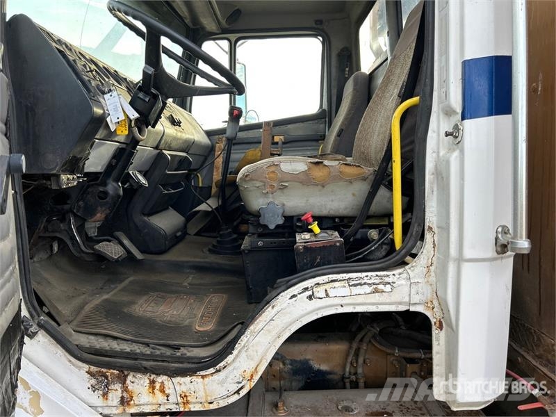 Freightliner on Freightliner 6x4 Vacuum Excavator Truck (Inope Camiones aspiradores/combi