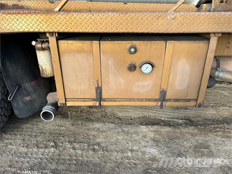 Freightliner on Freightliner 6x4 Vacuum Excavator Truck (Inope Camiones aspiradores/combi