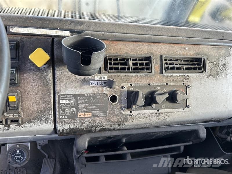 Freightliner on Freightliner 6x4 Vacuum Excavator Truck (Inope Camiones aspiradores/combi