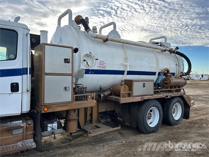Freightliner on Freightliner 6x4 Vacuum Excavator Truck (Inope Camiones aspiradores/combi