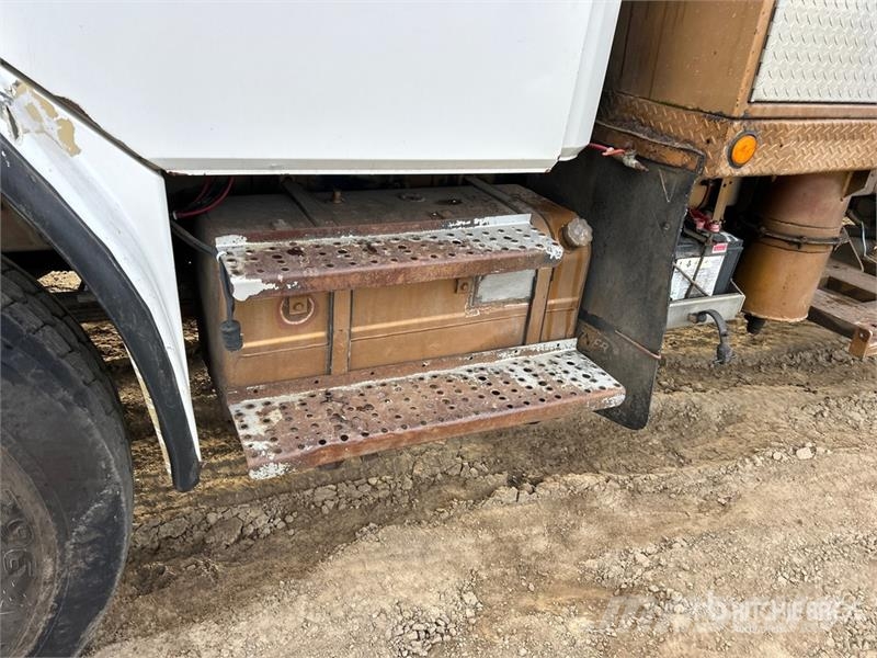 Freightliner on Freightliner 6x4 Vacuum Excavator Truck (Inope Camiones aspiradores/combi