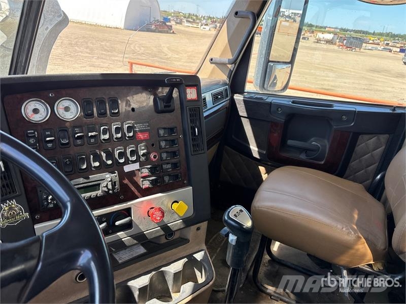 Freightliner on Freightliner Coronado 122 8x6 Vacuum Excavator Αποφρακτικά οχήματα