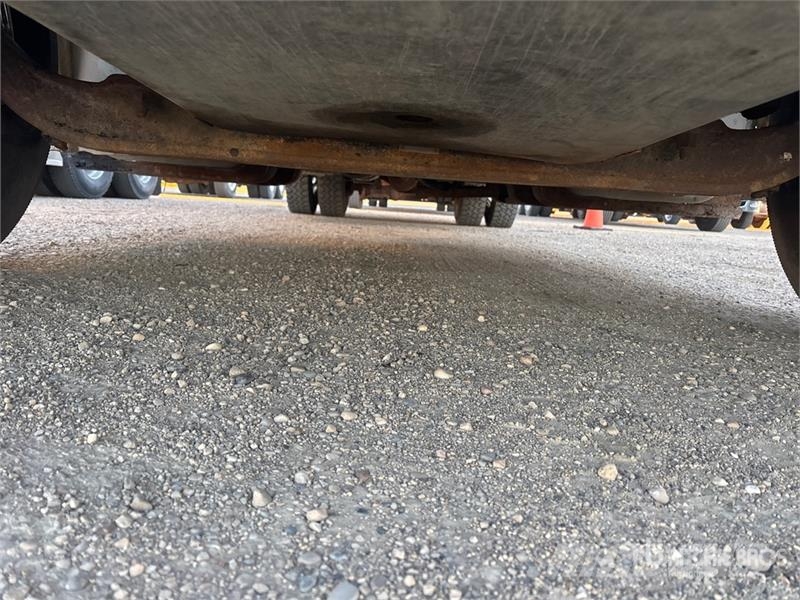 Freightliner PM 6280 lb Knuckle Boom on Freightliner M2106 4x2 Automobiliniai kranai
