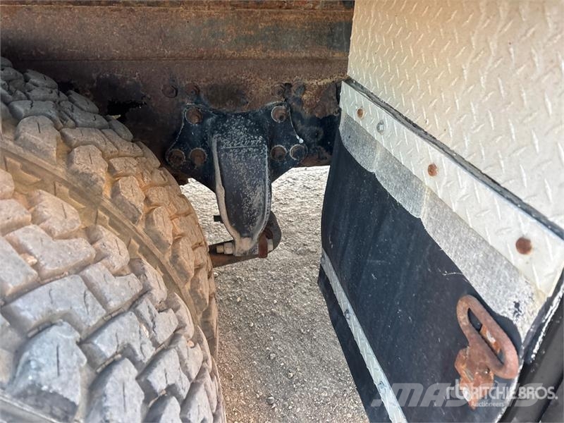 Freightliner PM 6280 lb Knuckle Boom on Freightliner M2106 4x2 Automobiliniai kranai
