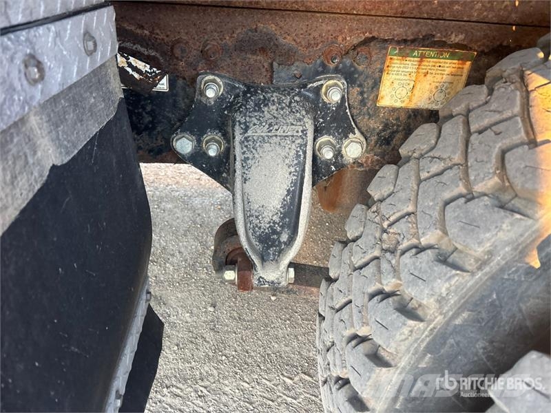 Freightliner PM 6280 lb Knuckle Boom on Freightliner M2106 4x2 Automobiliniai kranai