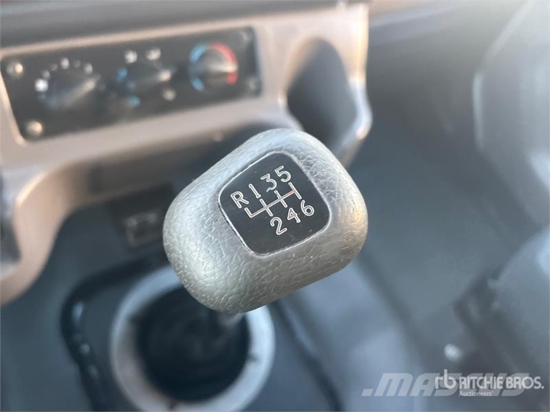 Freightliner PM 6280 lb Knuckle Boom on Freightliner M2106 4x2 Automobiliniai kranai