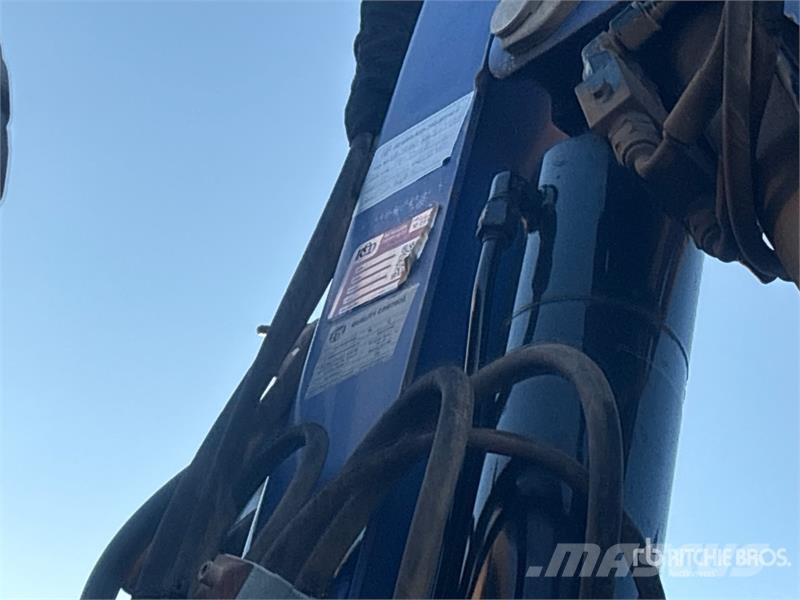 Freightliner PM 6280 lb Knuckle Boom on Freightliner M2106 4x2 Automobiliniai kranai