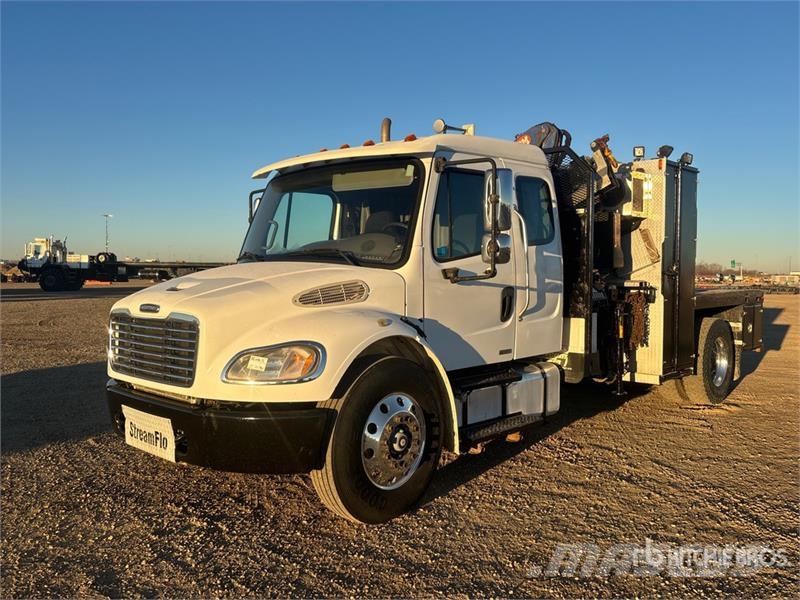 Freightliner PM 6280 lb Knuckle Boom on Freightliner M2106 4x2 Automobiliniai kranai