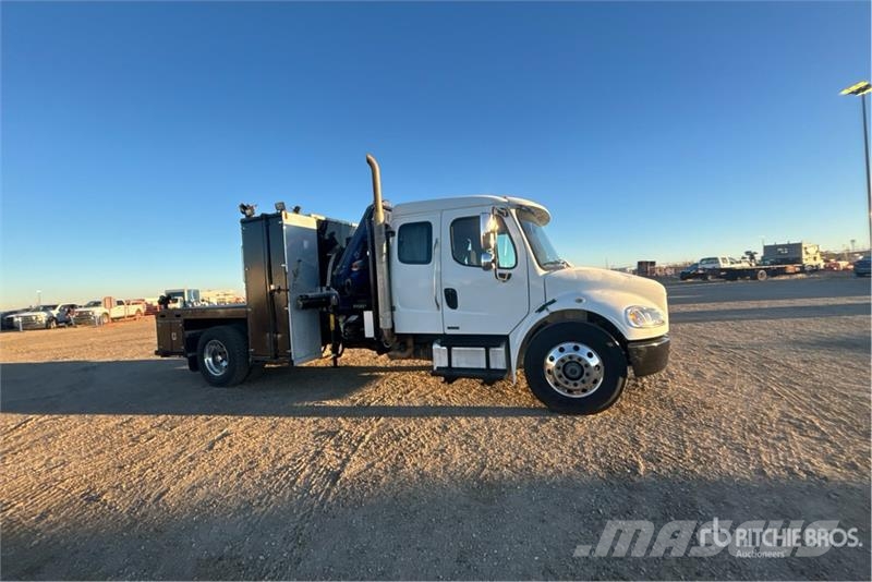 Freightliner PM 6280 lb Knuckle Boom on Freightliner M2106 4x2 Automobiliniai kranai