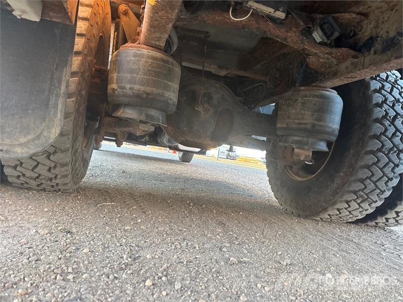 Freightliner PM 6280 lb Knuckle Boom on Freightliner M2106 4x2 Automobiliniai kranai