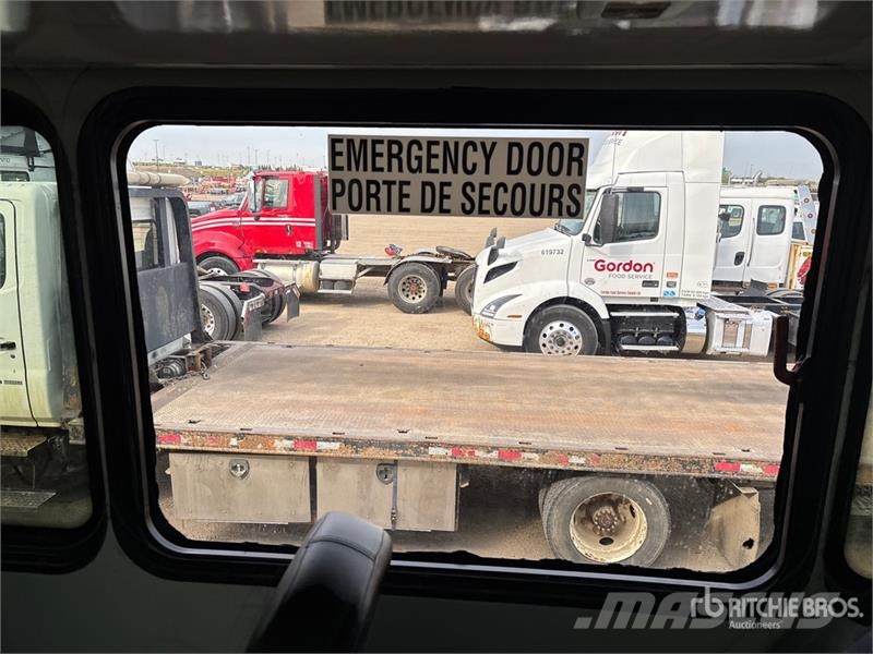 Freightliner S2C 106 4x2 Bus Minibusse