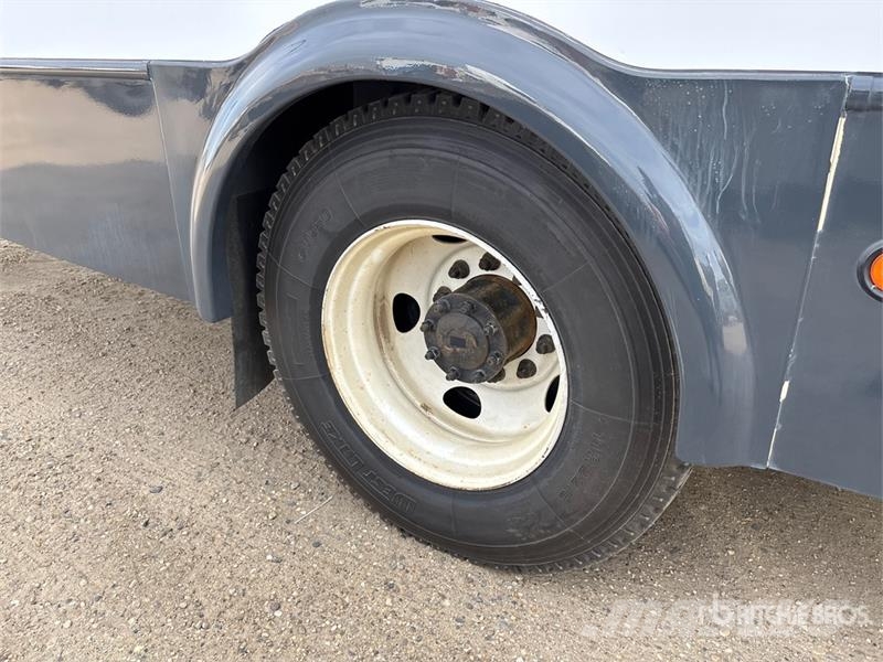 Freightliner S2C 106 4x2 Bus Minibusse