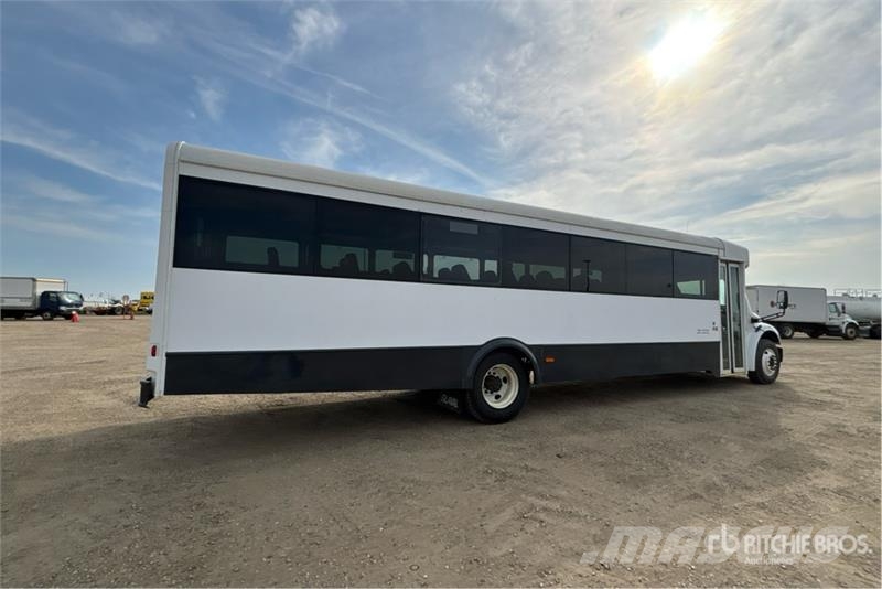 Freightliner S2C 106 4x2 Bus Minibusse