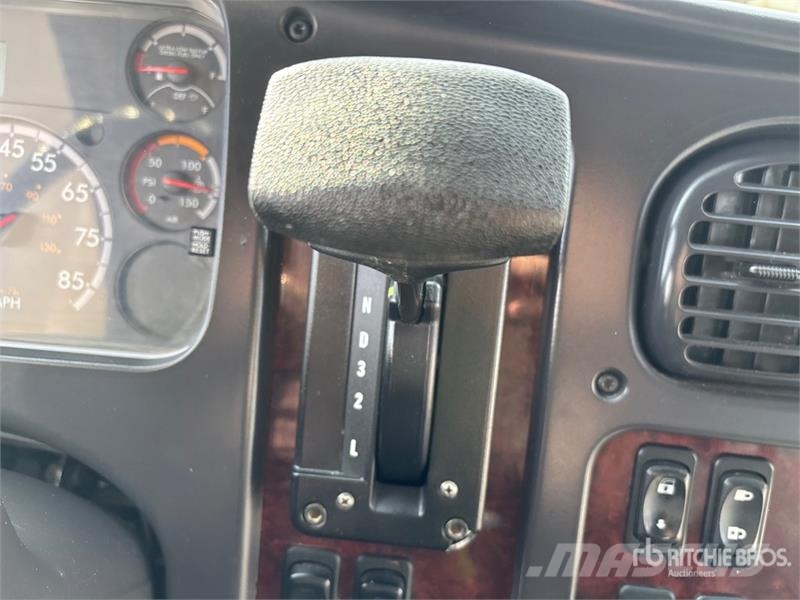 Freightliner S2C 106 4x2 Bus Minibusse