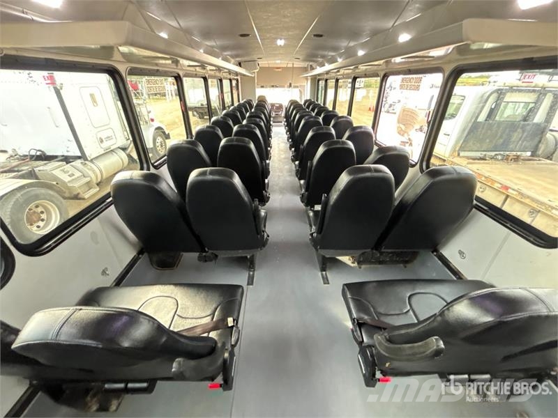 Freightliner S2C 106 4x2 Bus Minibusse