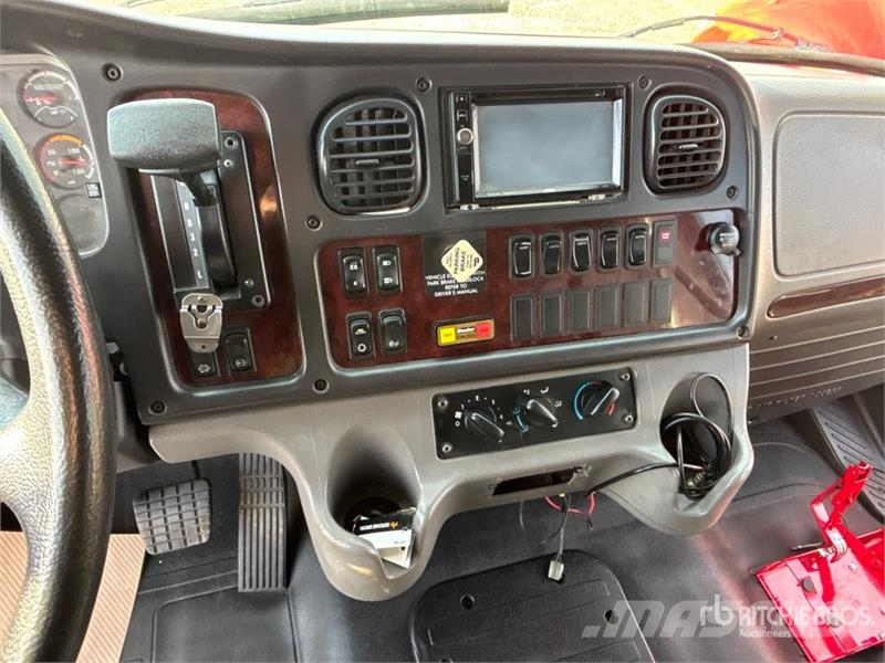 Freightliner S2C 4x2 45-Seat Bus Minibusse
