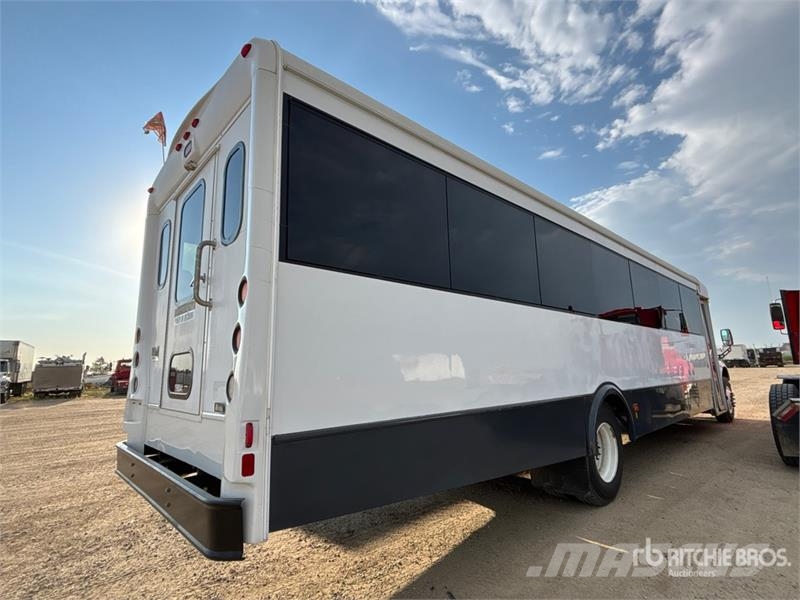 Freightliner S2C 4x2 45-Seat Bus Minibusse