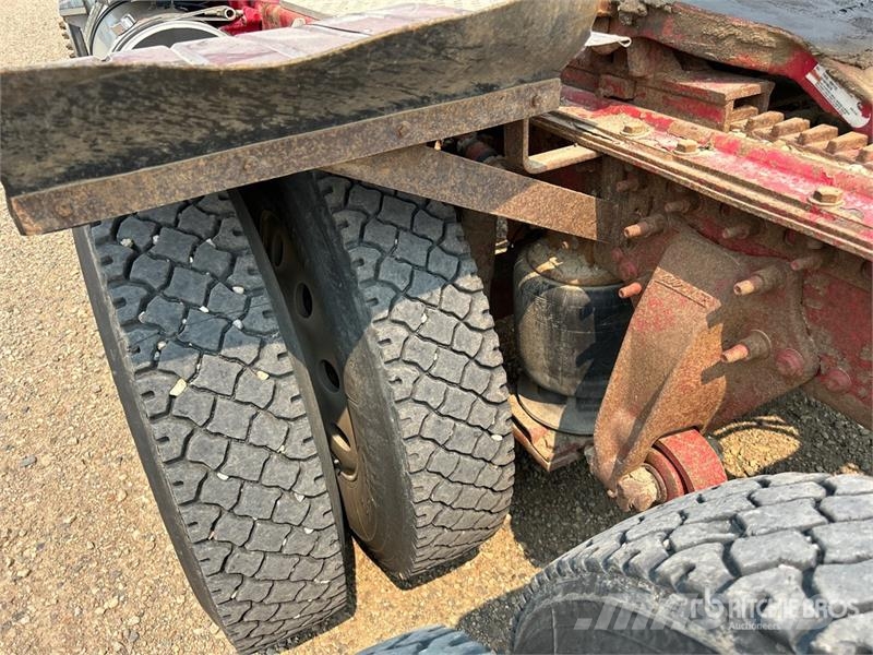 Freightliner SD122 6x4 T/A Sleeper Truck Tractor Tractor Units