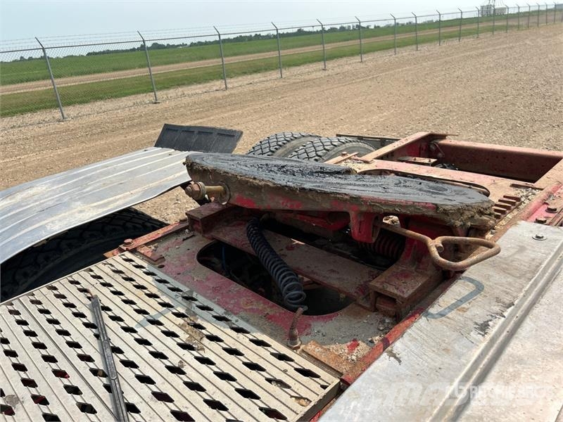 Freightliner SD122 6x4 T/A Sleeper Truck Tractor Tractor Units