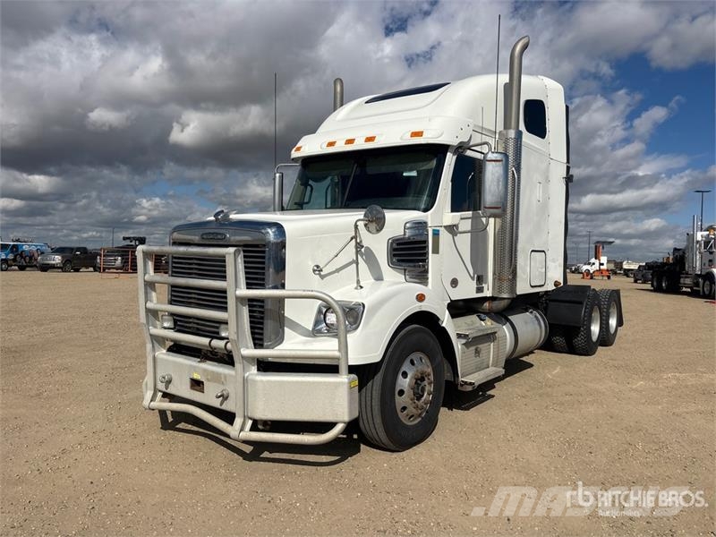 Freightliner SD122 6x4 T/A Sleeper Truck Tractor Tractor Units