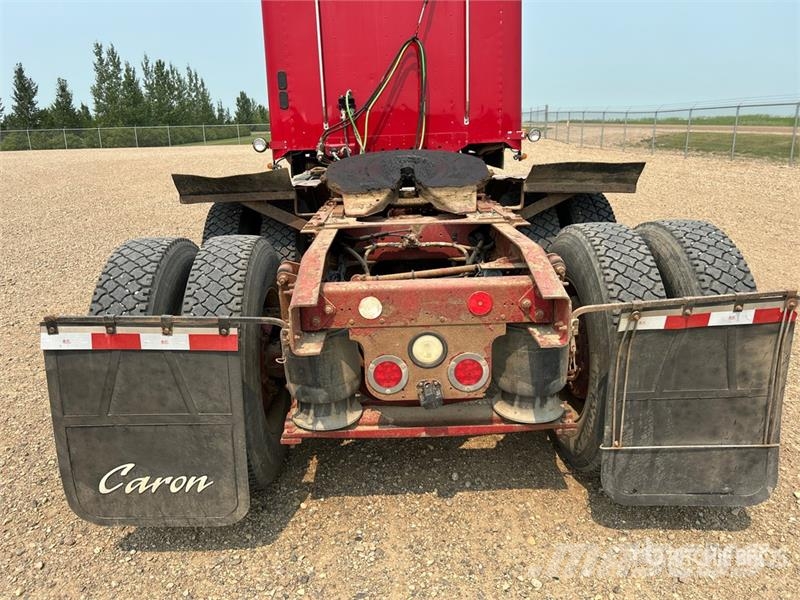 Freightliner SD122 6x4 T/A Sleeper Truck Tractor Tractor Units