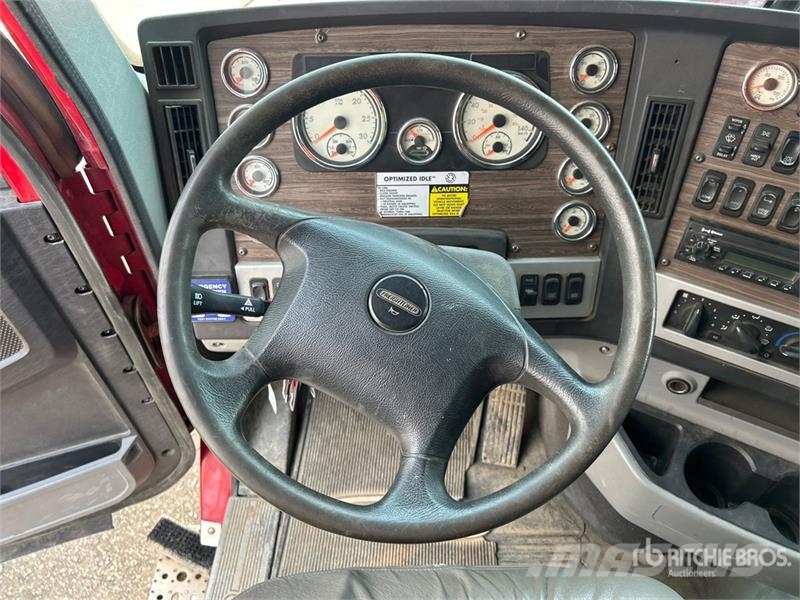 Freightliner SD122 6x4 T/A Sleeper Truck Tractor Tractor Units