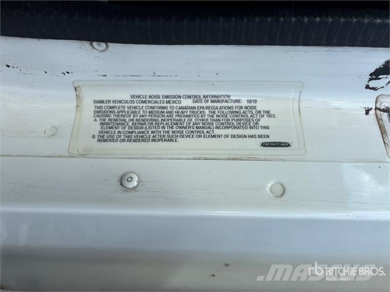 Freightliner SD122 6x4 T/A Sleeper Truck Tractor Tractor Units