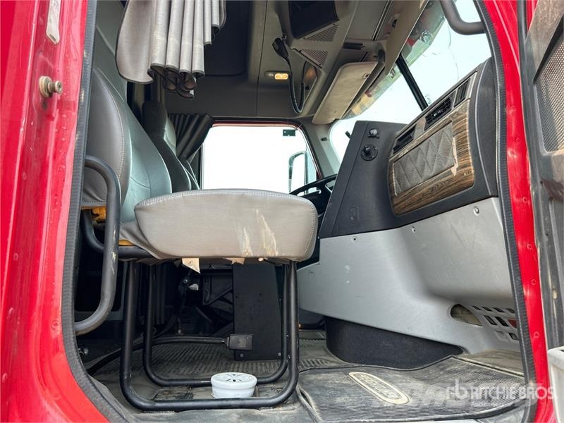 Freightliner SD122 6x4 T/A Sleeper Truck Tractor Tractor Units