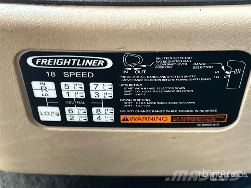 Freightliner SD122 6x4 T/A Sleeper Truck Tractor Тягачі