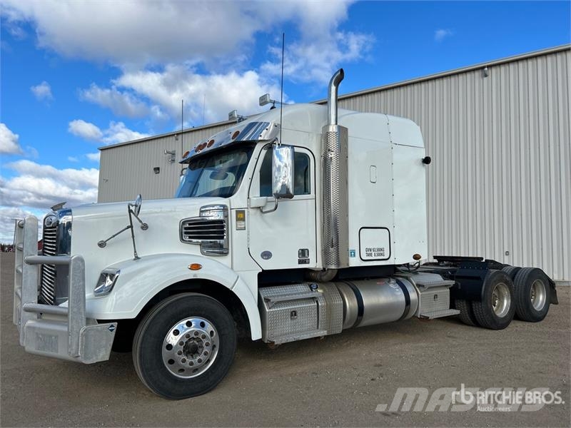 Freightliner SD122 6x4 T/A Sleeper Truck Tractor Тягачі