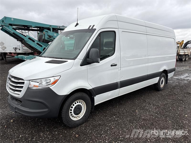 Freightliner SPRINTER Cargo Van Preču pārvadāšanas furgoni