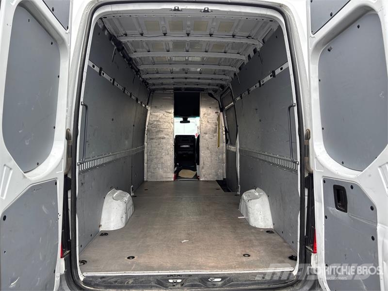 Freightliner SPRINTER Cargo Van Preču pārvadāšanas furgoni