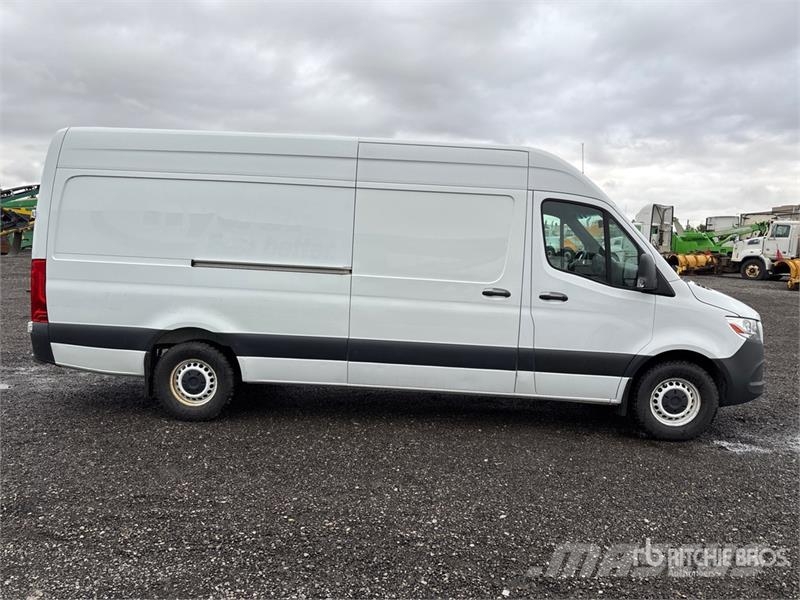 Freightliner SPRINTER Cargo Van Preču pārvadāšanas furgoni
