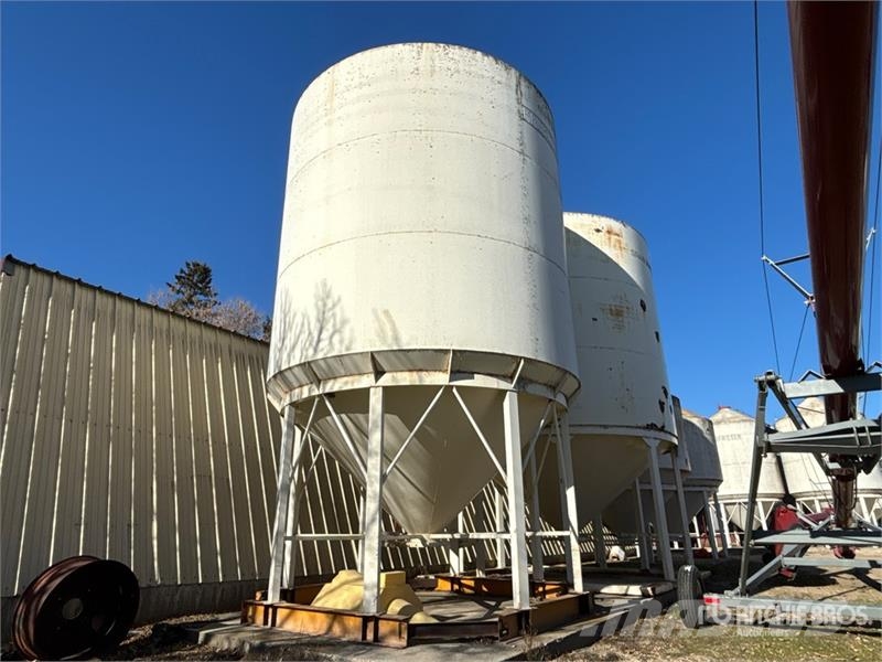 Friesen 1615CE +/- 115 ton 3 Ring Fertilizer Hopper Grain  Sonstige Ernte Verarbeitung und -lagerung