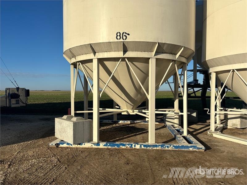 Friesen +/- 65 t 3 Ring Fertilizer Hopper Grain Bin Stockage, conditionnement - Autres