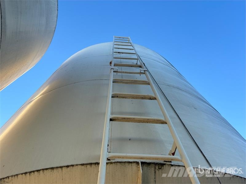 Friesen +/- 65 t 3 Ring Fertilizer Hopper Grain Bin Stockage, conditionnement - Autres
