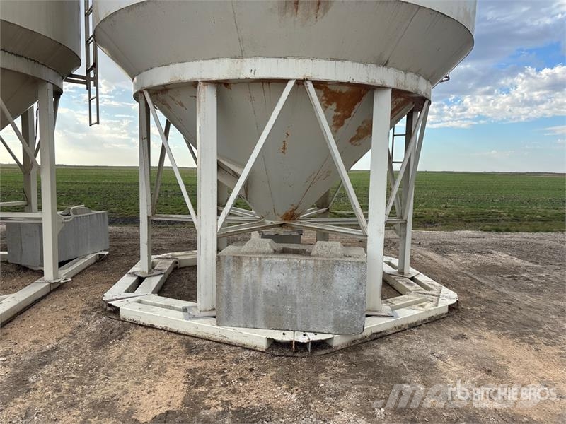 Friesen +/- 65 ton 3 Ring Fertilizer Hopper Grain Bin Stockage, conditionnement - Autres