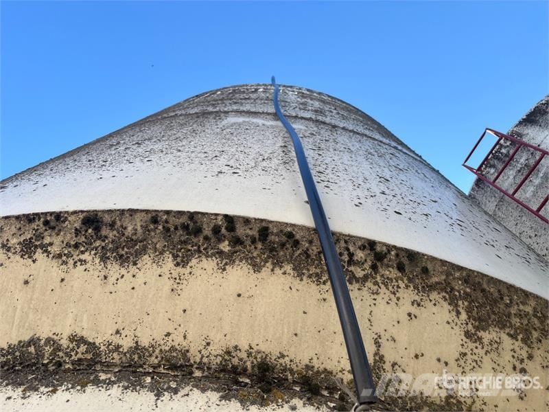 Friesen +/- 75 ton 3 Ring Fertilizer Hopper Grain Bin Macchine/unitá di lavorazione e stoccaggio/altri
