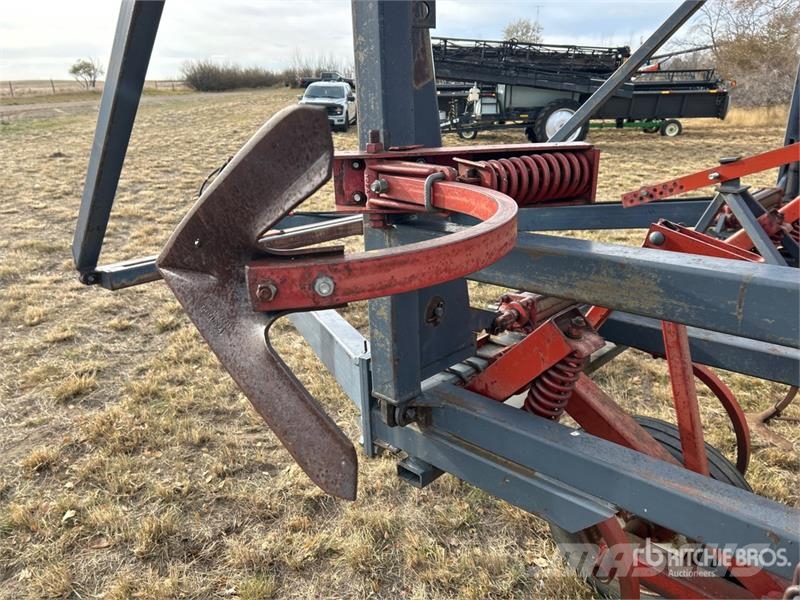 Friggstad 35 ft Cultivator زراعات